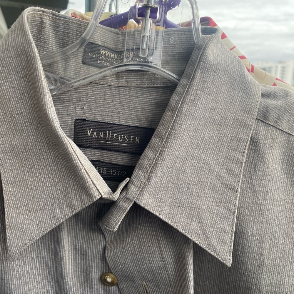 Assorted Button-Up Shirts - Picture 12 of 14